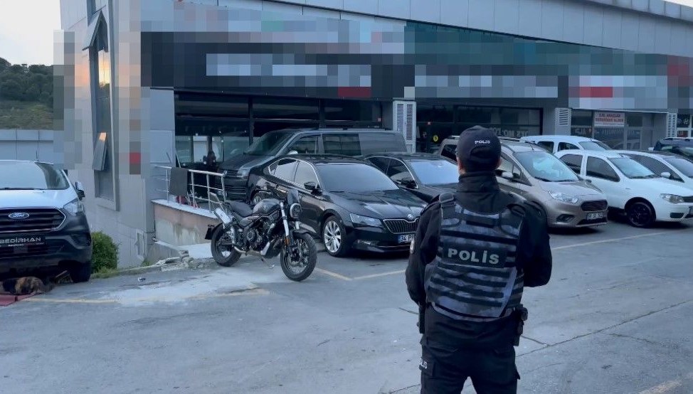 Araç kilometreleri ile oynayan galerinin yetki evrakı iptal edildi