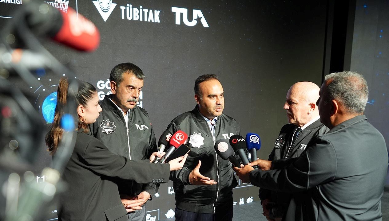 Bakan Kacır: 2027’de Ay’a ulusal uzay aracımızla gideceğiz