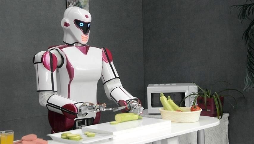Çin’den geleceğin robotu: Tek beyinle çoklu vazife periyodu başladı!
