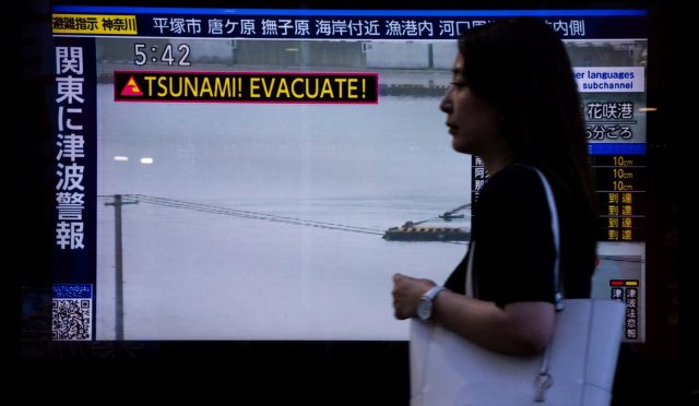 dort-kita-ve-10-ulkede-alarm-tsunami-ucak-suratinda-ilerliyor-tehlike-24-saat-surecek-ev6aBiUS.jpg