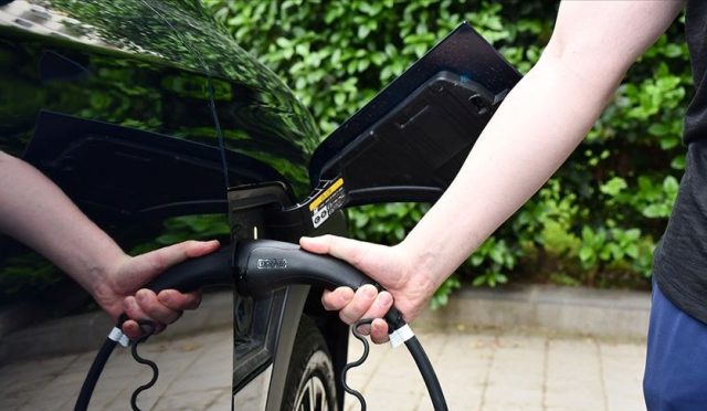 en-az-sevilen-elektrikli-araba-markasi-asik-r-oldu-RsTAW5l3.jpg