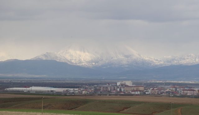 ermenistandan-agri-dagi-karari-hudut-damgalarindan-kaldiriliyor-hevFRafh.jpg