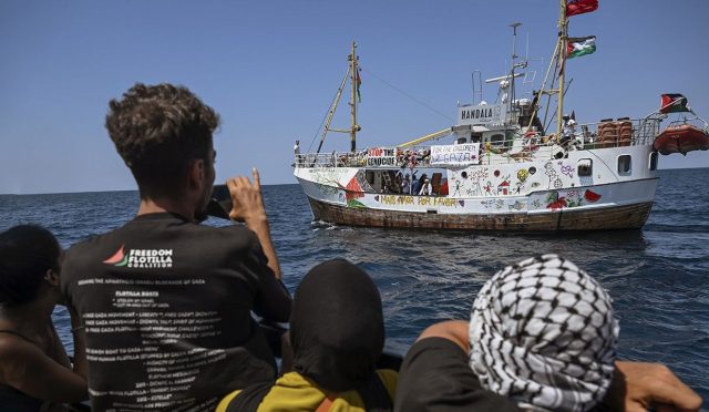 gazzeye-yardim-filosu-hanzalayla-irtibat-kuruldu-XzIj7vb9.jpg