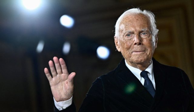 giorgio-armani-kimdir-dunyaca-unlu-moda-tasarimcisinin-hayati-ve-muvaffakiyetleri-RNiuXIOq.jpg