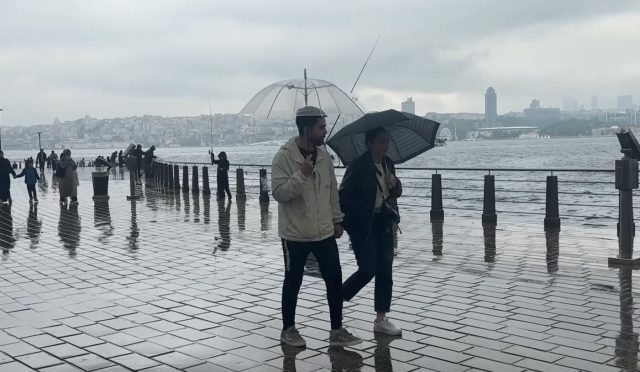 her-bir-yagmur-damlasinda-var-sonsuz-kimyasal-tehlikesi-buyuyor-Z66wsdq6.jpg