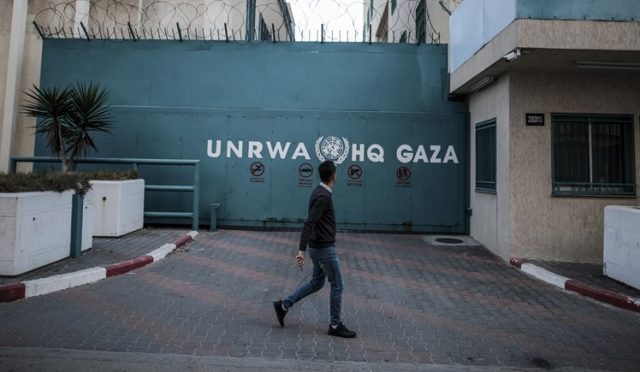 israil-gazzede-unrwaya-ait-uc-okulu-bombaladi-kkXlRVZU.jpg