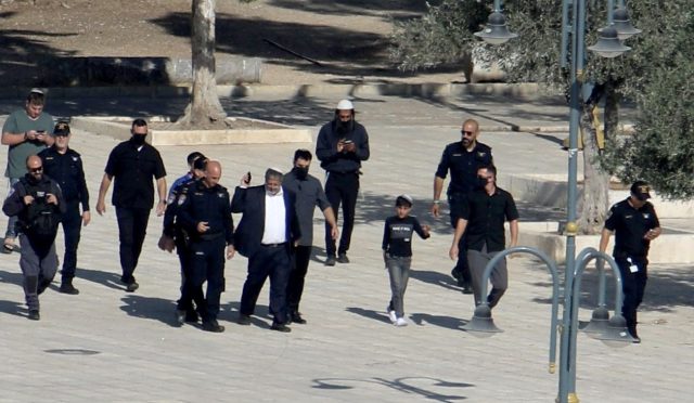 israilli-bakandan-mescid-i-aksaya-bir-baskin-daha-ShQh8qJD.jpg