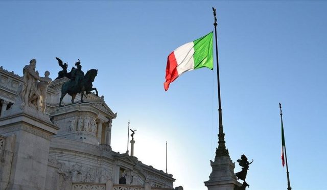 italyada-savas-anketi-askerlik-cagindaki-genclerin-sirf-yuzde-16si-ulkemi-savunurum-dedi-yzesP25t.jpg