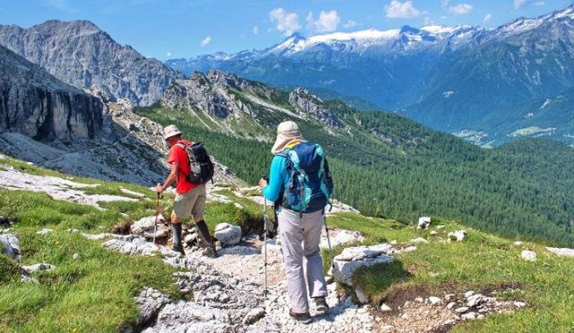 italyada-turist-krizi-ciftciler-daglara-turnike-koydu-bTCA3Zvn.jpg