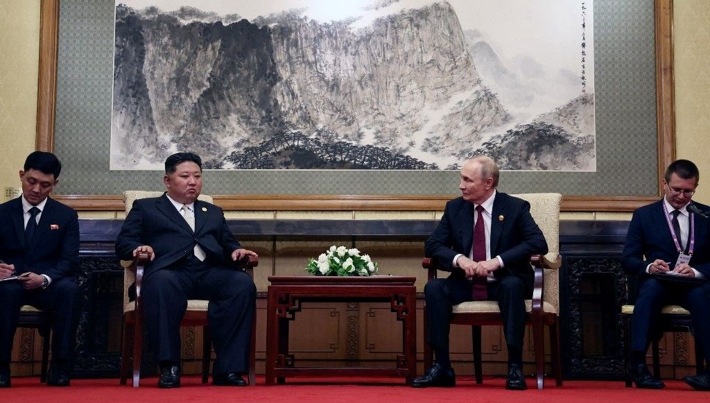 Kim’in DNA korkusu: Sandalyeler silindi, bardaklar toplandı