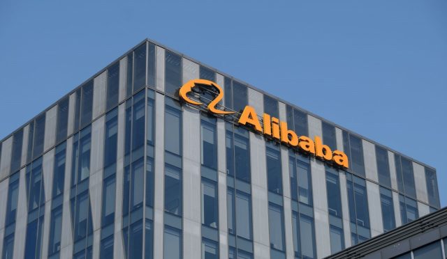 kodlama-savasi-kizisiyor-alibaba-gpt-4e-rakip-modelini-tanitti-itHNSGaz.jpg