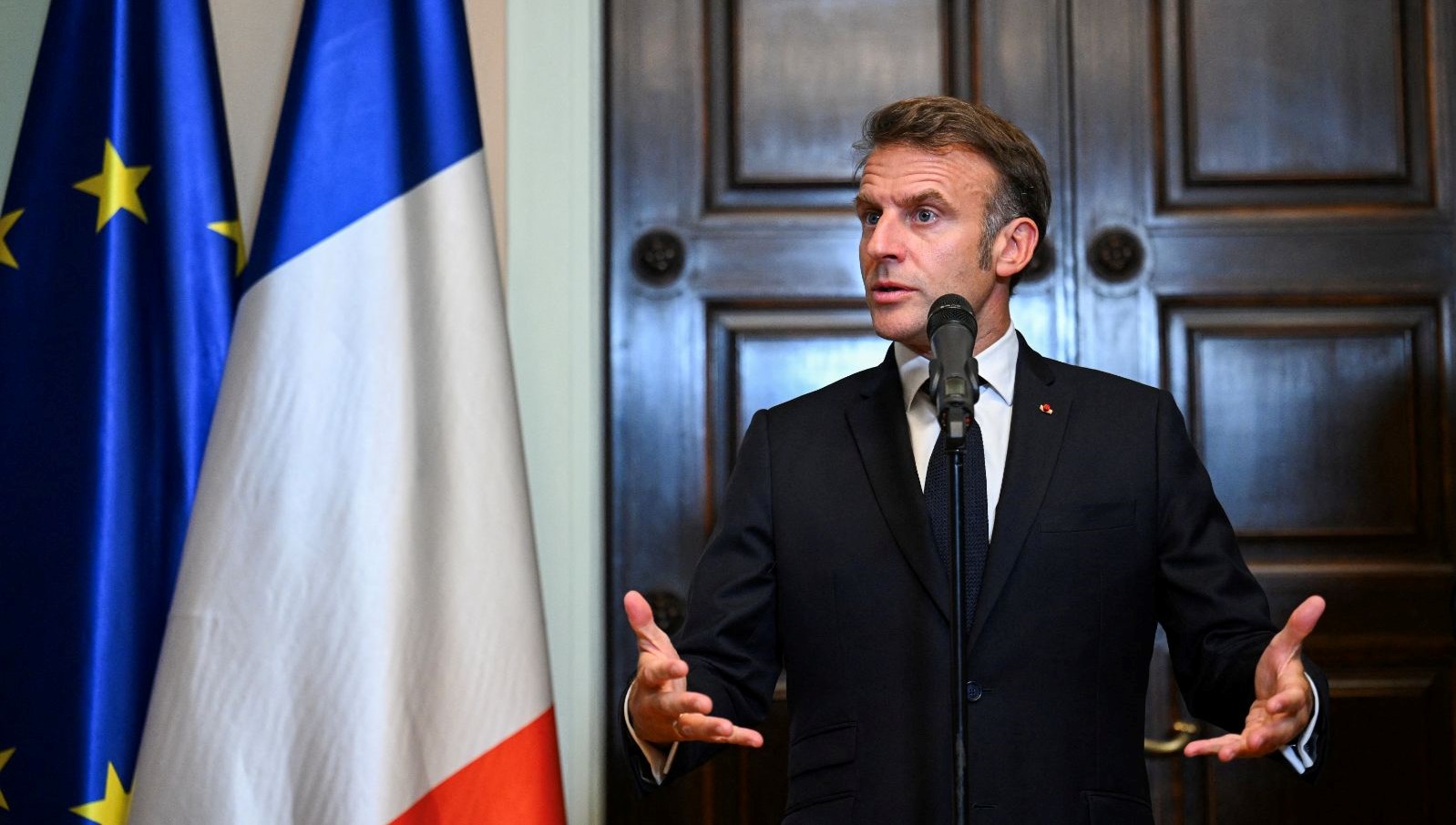 Macron imzaladı: Fransa’da tartışmalı pestisit yasağı resmileşti