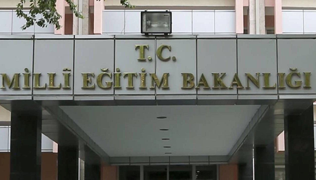 MEB’den ihtar: “Bakanlığın ismini kullanan şahıslara karşı dikkatli olunmalı”