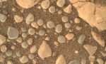 nasa-fotografla-duyurdu-marsta-gizemli-kureler-bulundu-WtP2LRED.jpg