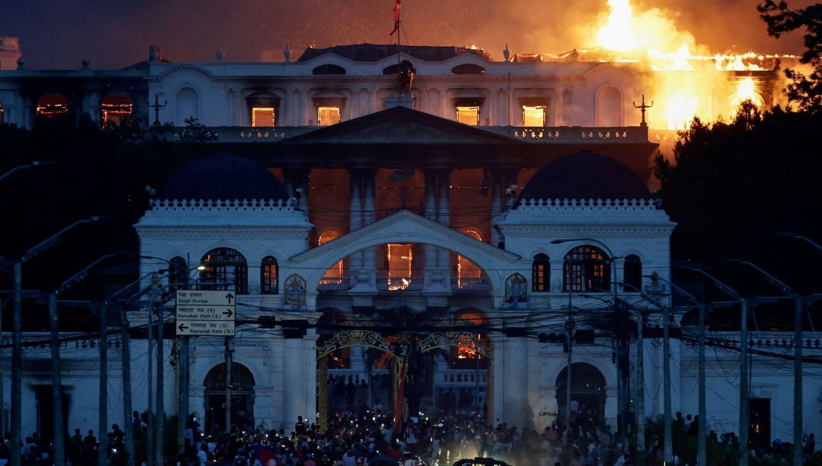 Nepal’de yeni başbakan misyona başladı: Gençler Discord üzerinden seçti