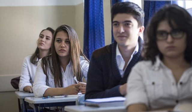 orta-okul-ve-liselerde-yeni-devir-basliyor-bu-yildan-itibaren-tum-ogrencilere-uygulanacak-ncqJ23Li.jpg