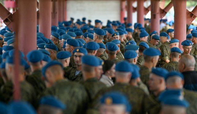 rus-ordusunda-hiv-ve-hepatit-patlamasi-vakalar-20-kat-artti-J1VIMSOV.jpg