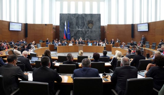 slovenya-meclisi-otanazi-yasasini-kabul-etti-Jt2IVRmA.jpg