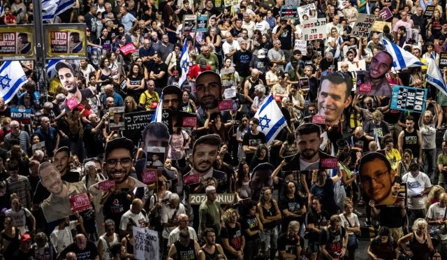 tel-avivde-protesto-netanyahu-k-fi-artik-6elFqtQR.jpg