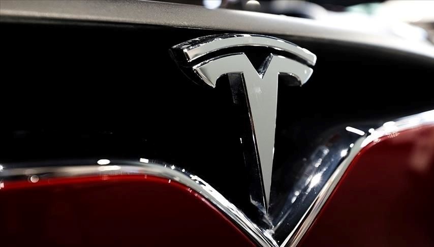 Tesla’nın “kayıp” dediği kaza kaydını bir hacker buldu