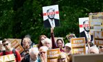 trump-iskocyada-golf-oynarken-protesto-edildi-DARc6miH.jpg