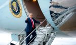 trumpi-tasiyan-ucak-carpisma-tehlikesi-atlatti-Ya6wdCng.jpg
