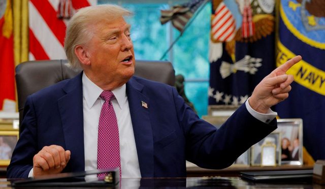 trumptan-venezeulaya-tehdit-ucaklarinizi-dusururuz-5mIVqNxS.jpg