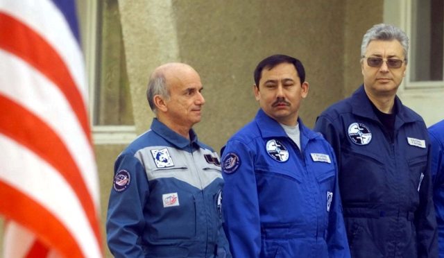 uc-defa-uzaya-cikan-halk-kahramani-hayatini-kaybetti-82csLglN.jpg