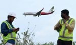 ucagin-kuyrugu-iniste-alev-aldiair-indiada-ikinci-facia-panigi-fneP8xOK.jpg
