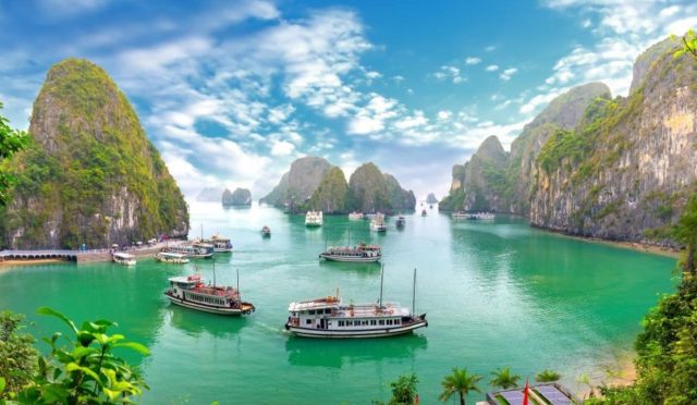 vietnamda-cesit-teknesi-alabora-oldu-18-meyyit-23-kayip-UmcRdBGp.jpg