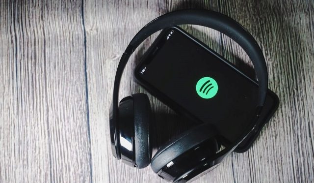 yapay-zeka-tehlikesi-buyuyor-spotify-meyyit-sanatkarlar-ismine-muzikler-yayinliyor-HxDDFtBW.jpg