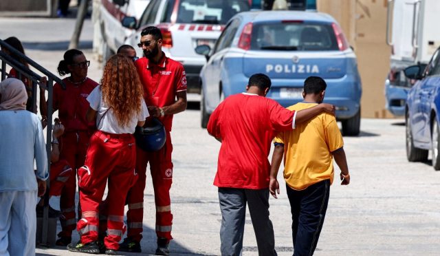 yaslari-9-11-ve-17ydi-uc-kiz-kardes-umut-seyahatinde-boguldu-4O5P9phY.jpg