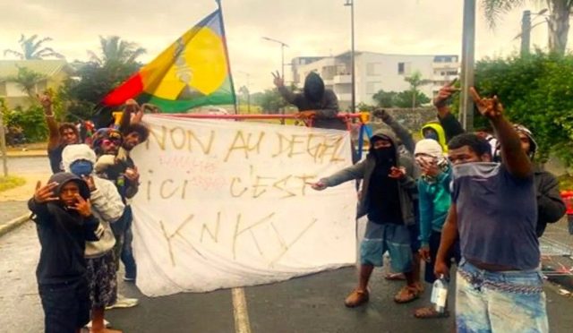 yeni-kaledonyada-sular-tekrar-isiniyor-bagimsizlik-yanlilari-fransayla-muahedeyi-reddetti-aSepCCa6.jpg
