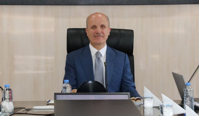 yok-baskani-erol-ozvar-universitelerin-prestijini-yuksek-tutmaya-caba-etmemiz-lazim-AN5FZe56.jpg