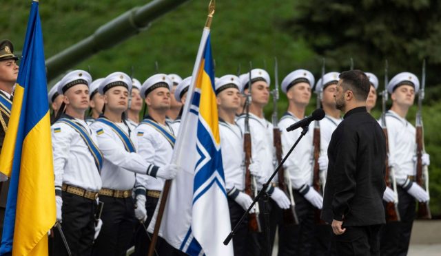 zelenski-mektuplari-okudu-bagimsizlik-gununde-kim-ne-dedi-tt8tZgyL.jpg